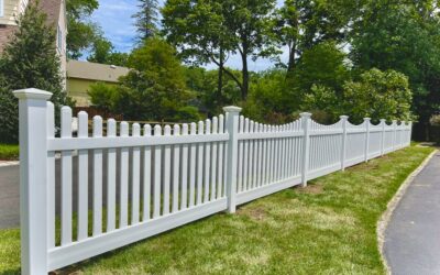 Scalloped Top Picket Vinyl Fence 4FT